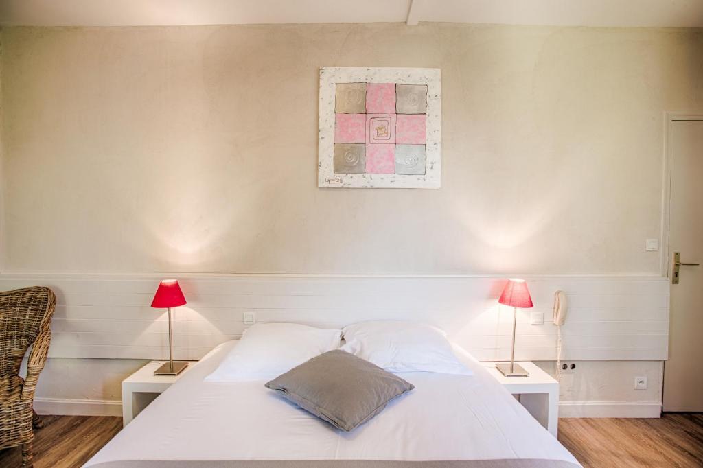 Logis Hotel Restaurant L'Ile De Sees Mace Phòng bức ảnh
