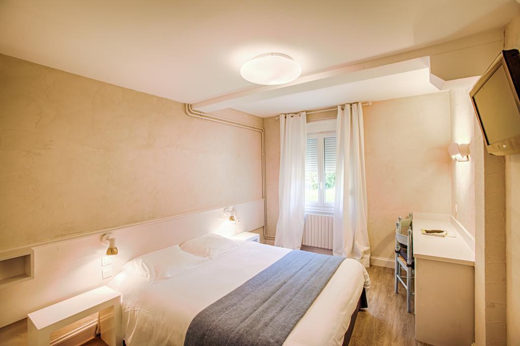Logis Hotel Restaurant L'Ile De Sees Mace Ngoại thất bức ảnh